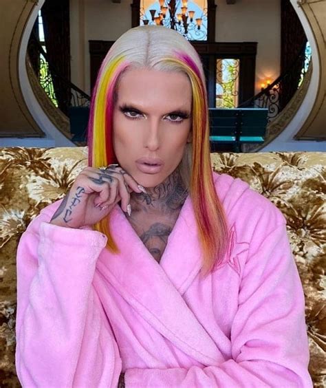 jeffree star net worth 2022 , known popularly as Jeffree Star, is an American model, Beautuber, DJ, singer, makeup artist, and fashion mogul with an estimated net worth of $200 million as reported by Celebrity Net Worth